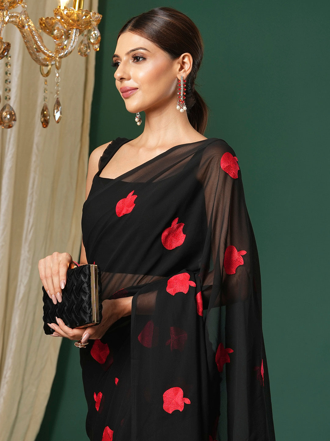 Women's Georgette Black Embroidered Designer Saree With Blouse Piece