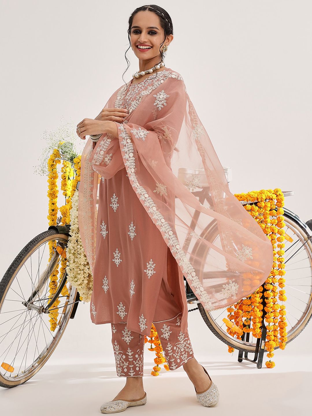 Dhiyona VA Women'sEthnic Motifs Embroidered Thread Work Pure Cotton Kurta & Trousers With Dupatta