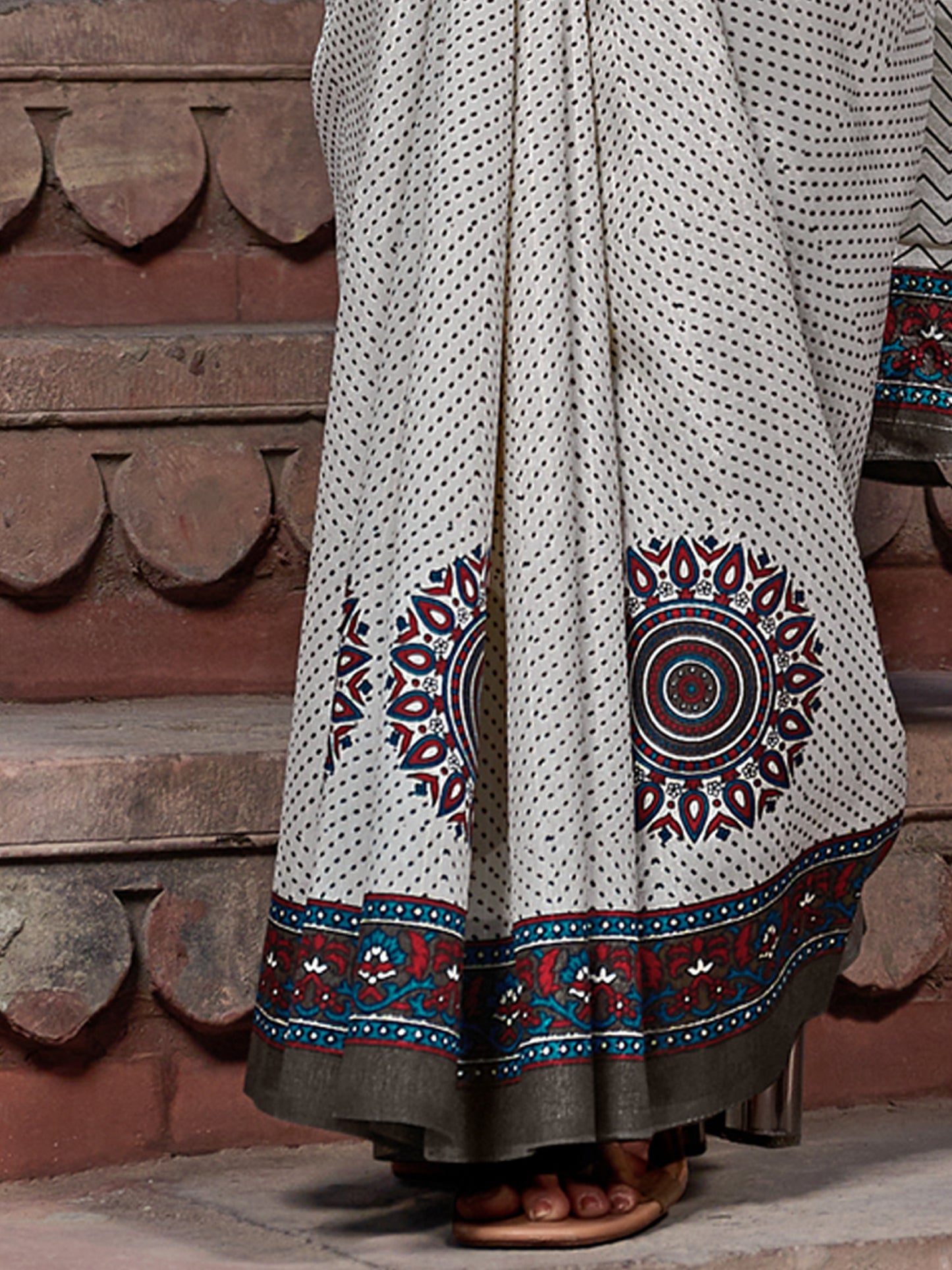 Women's Bhagalpuri Silk Off White Printed Designer Saree With Blouse Piece