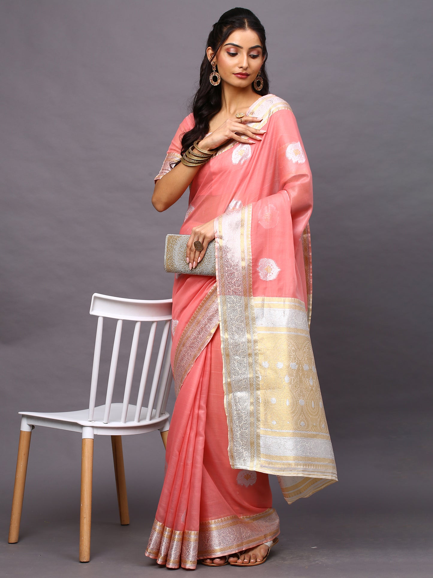 Women's Silk Cotton Pink Woven Design Woven saree With Blouse Piece