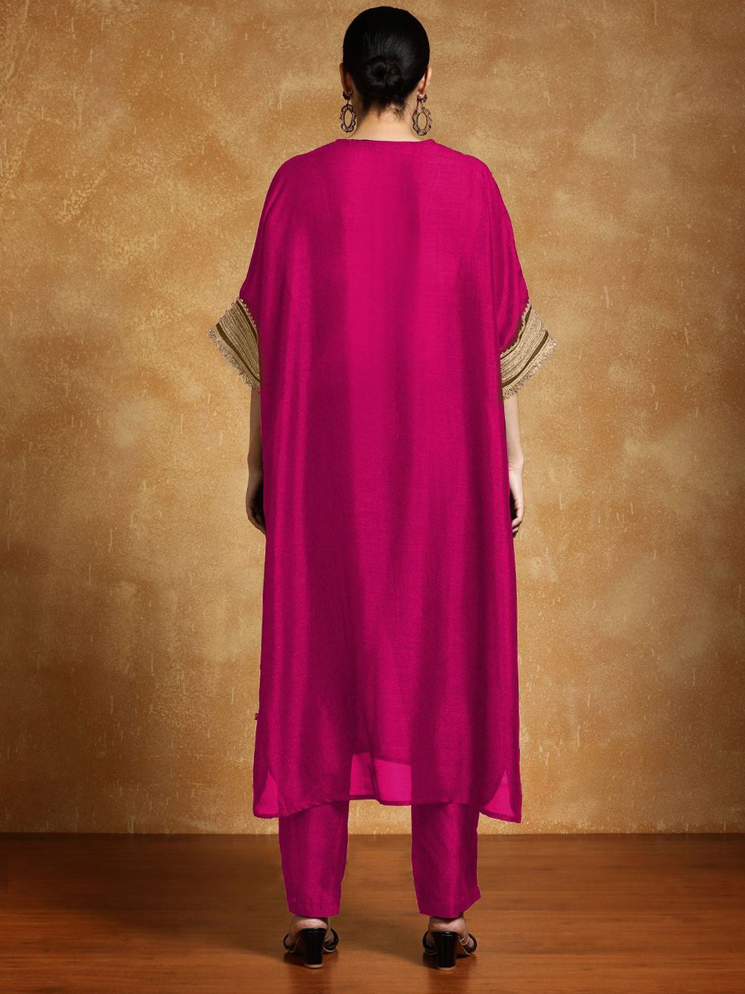 Dhiyona VA Women'sYoke Design Kurta with Trousers