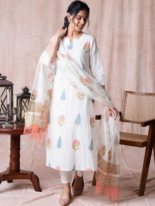 Women's Women Floral Printed Regular Kurta with Trousers & With Dupatta
