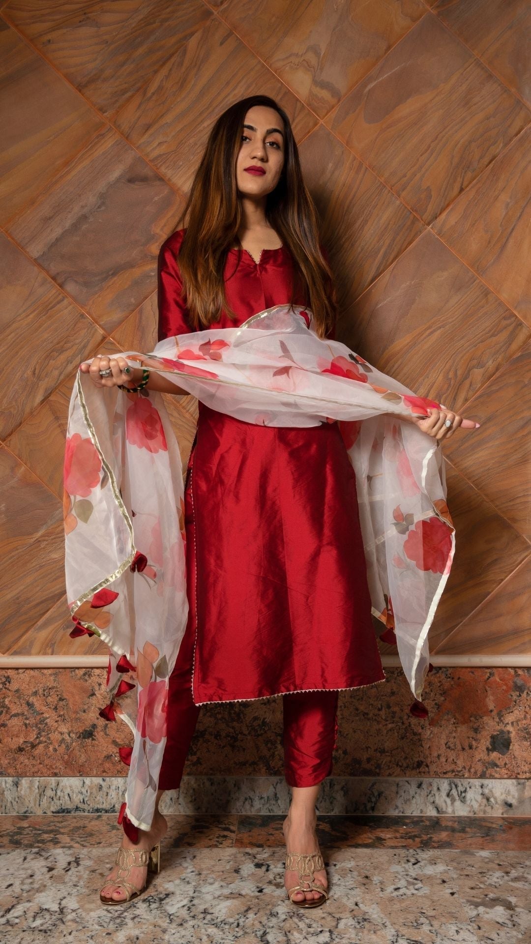 Maroon Phool Taffeta Silk Suit With Digital Print Organza Dupatta Set