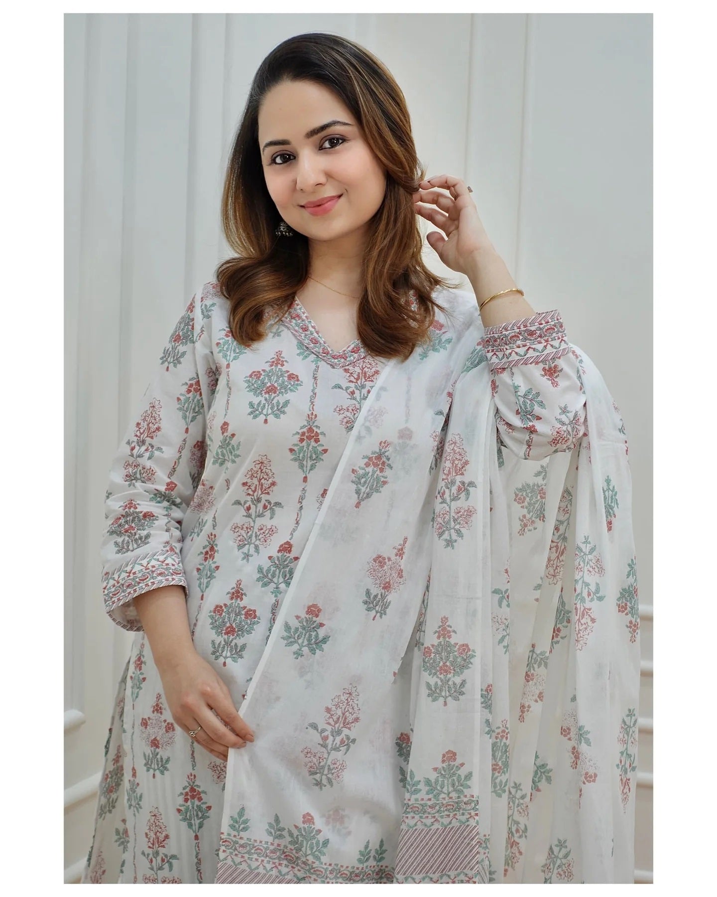 Women Light Green, Purple, White Printed Viscose Rayon Kurta, Pant And Dupatta Set