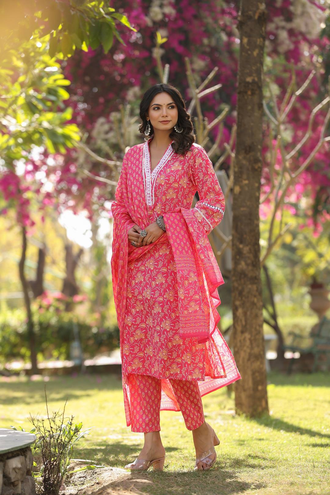 Dhiyona VR Women's Pink V Neck Crochet Lace Detailed Kurta With Printed Bottom And Dupatta