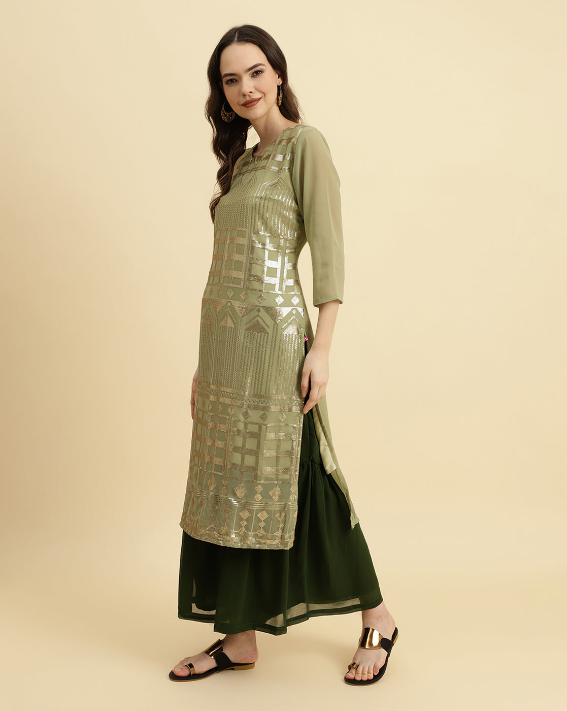 Dhiyona VR Women's Green Sequened Kurta With Sharara And Sequened Ombre Dupatta