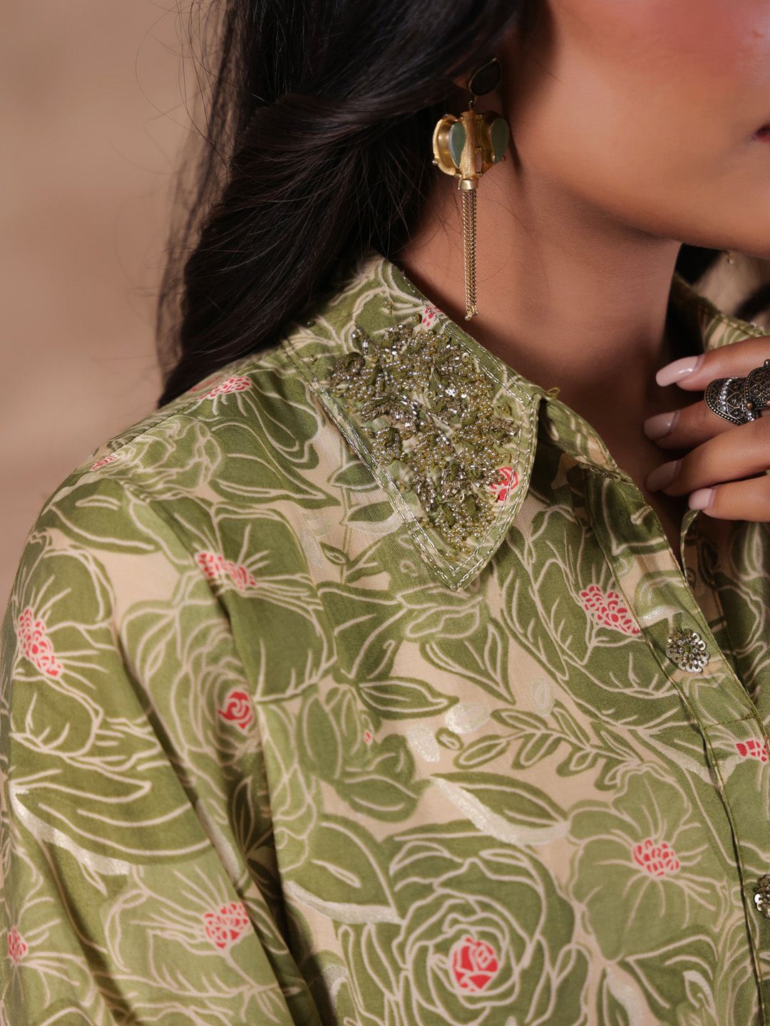 Dhiyona IS Women's Floral Printed Shirt Collar Puff Sleeve Beads and Stones Silk Blend Kurta Set
