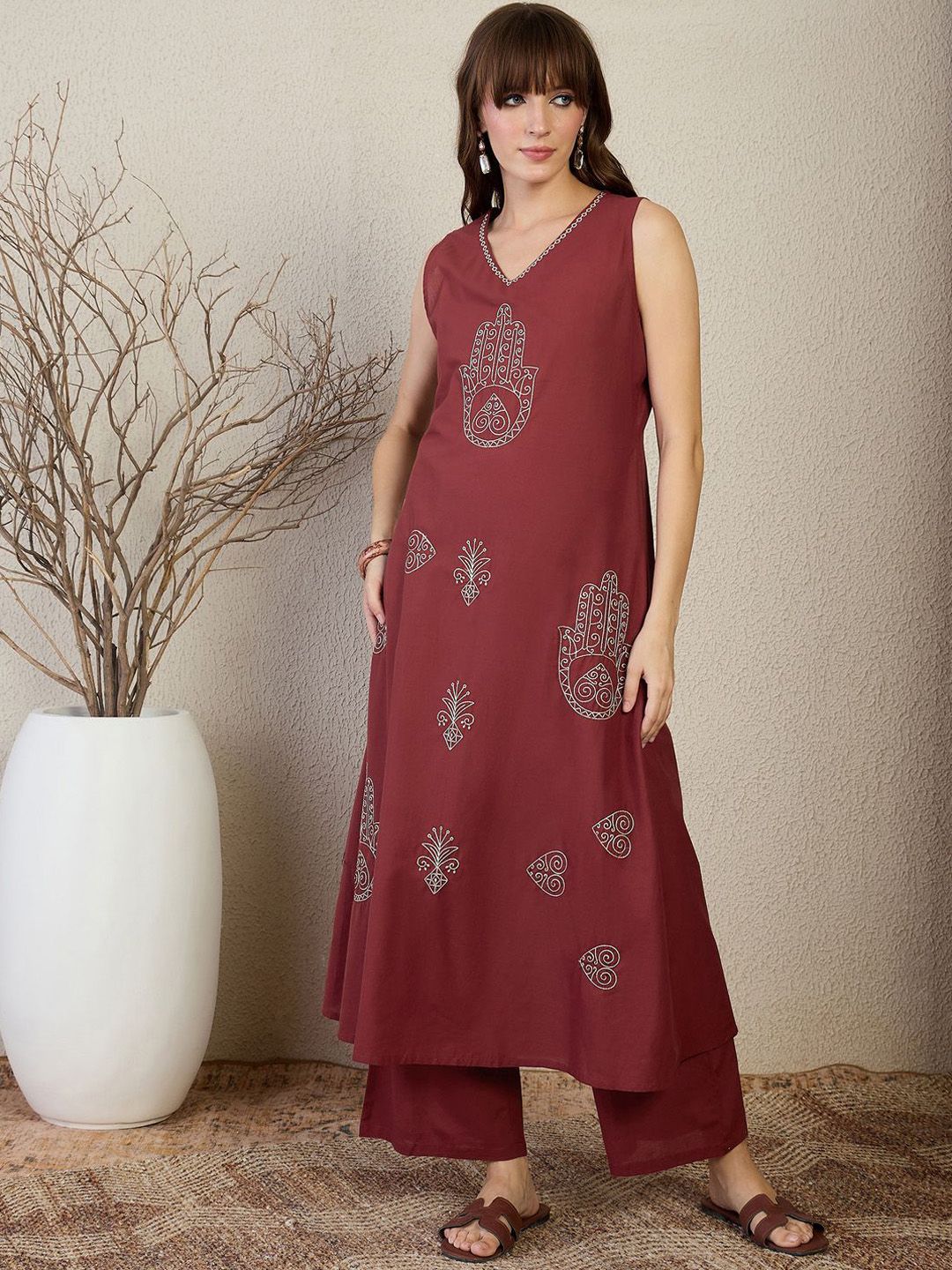 Dhiyona IE Embroidered Pure Cotton V-Neck Top With Trousers Co-Ords