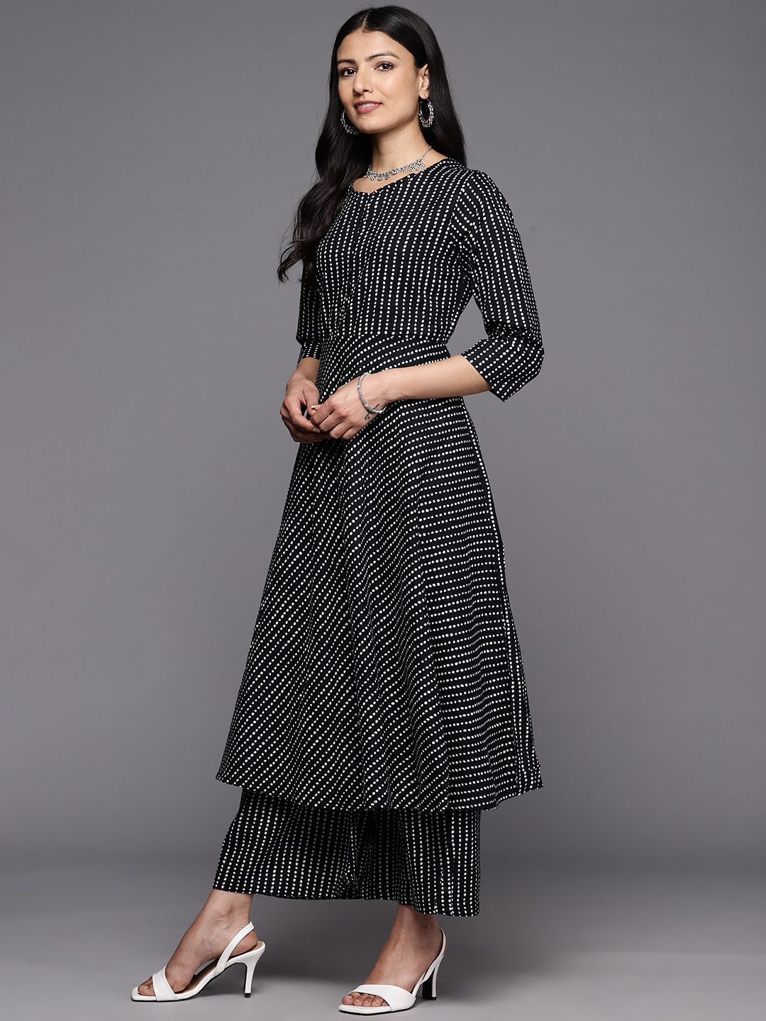 Dhiyona VA Women'sPrinted Empire Pure Cotton Kurta With Palazzos & With Dupatta