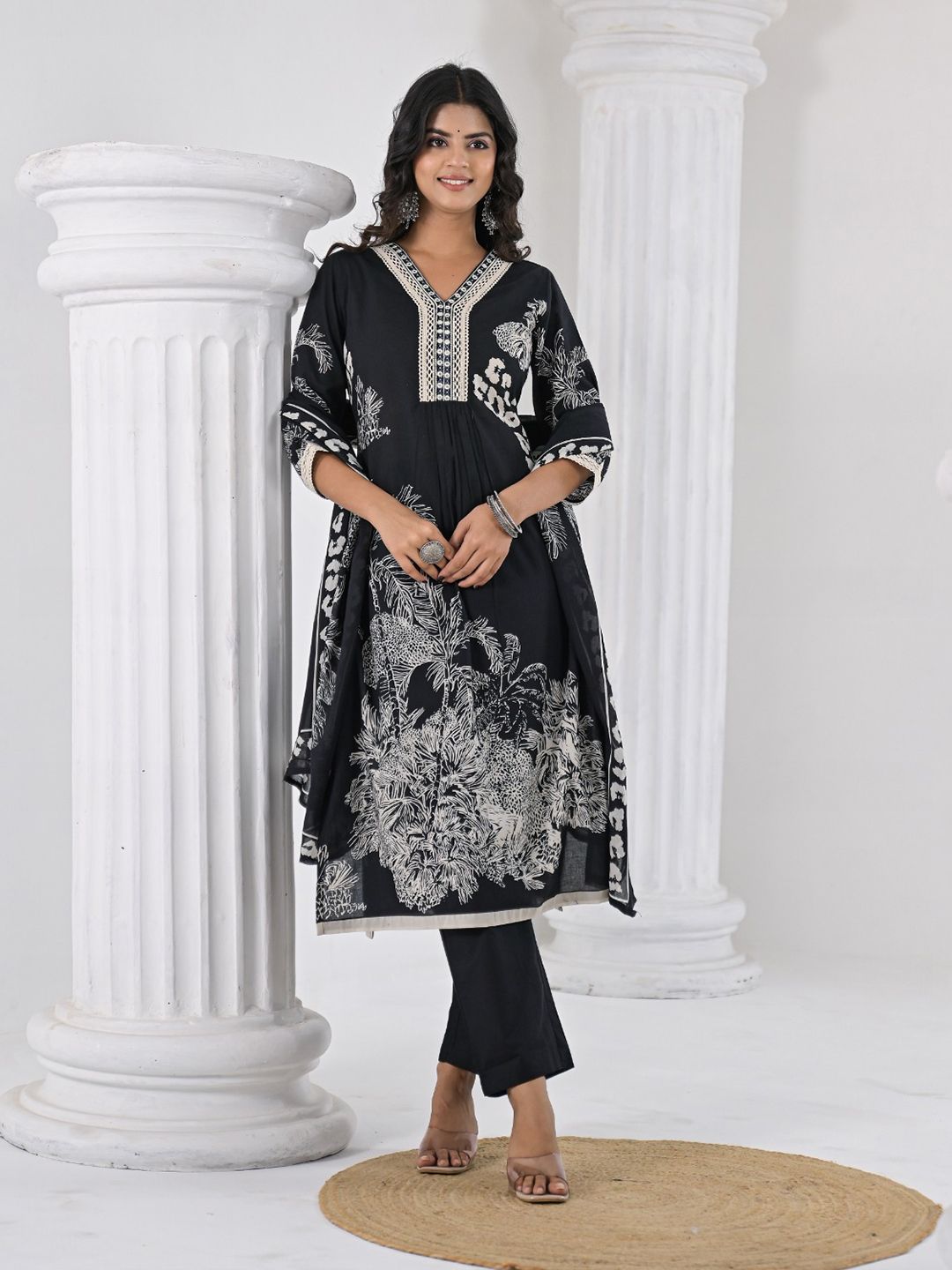 Dhiyona VA Women's Floral Printed Regular Thread Work Pure Cotton Kurta with Trousers & With Dupatta