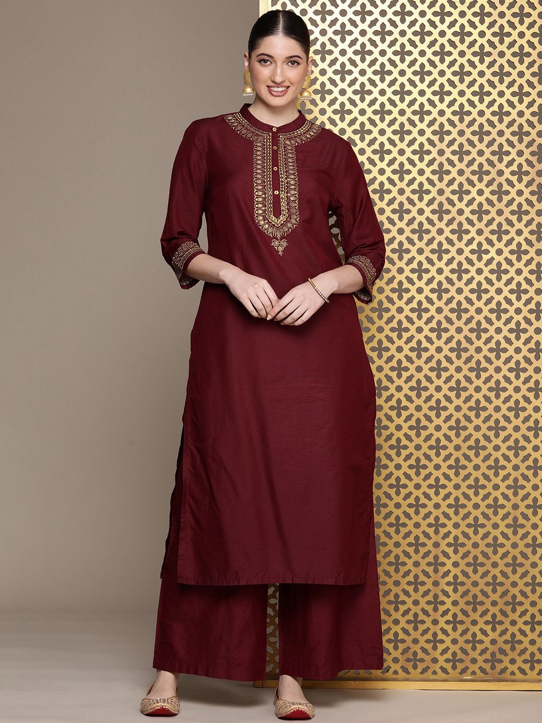 Dhiyona PD Women Women Yoke Design Regular Sequined Jashn Kurta with Trousers