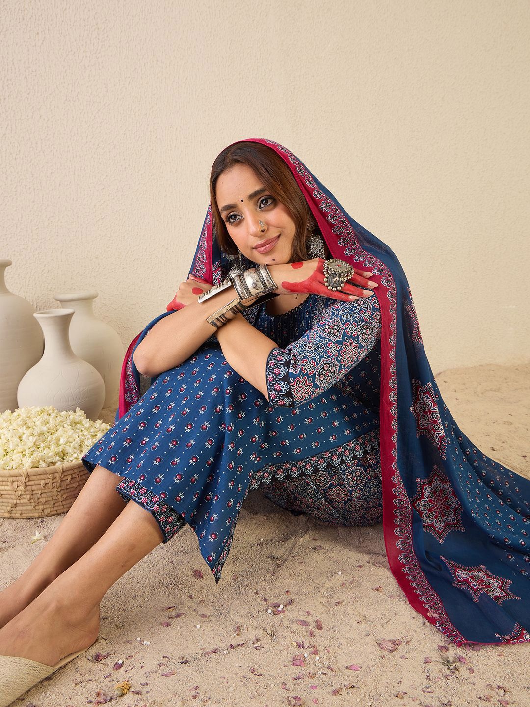 Women Ethnic Motifs Printed Regular Pure Cotton Kurta Set With Dupatta