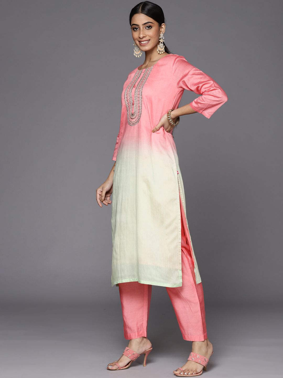 Dhiyona VA Women's Pink Ombre Printed Sequinned Kurta with Trousers & With Dupatta