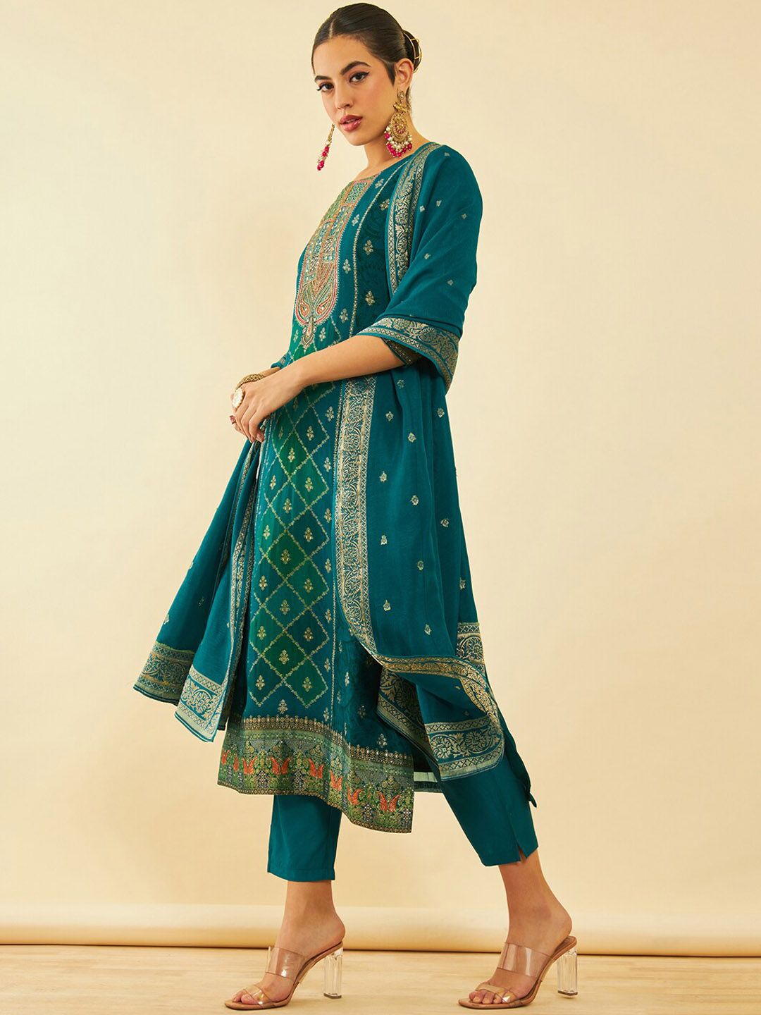 Dhiyona SO Women's Floral Printed Round Neck Three-Quarter Sleeves Kurta with Trousers & With Dupatta