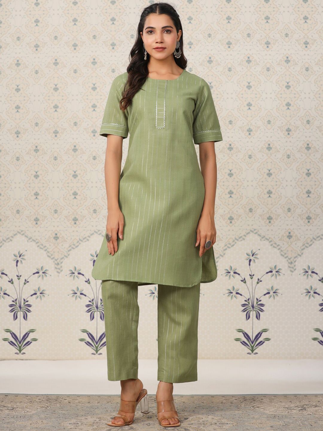 Dhiyona OD Striped Regular Gotta Patti Kurta With Trousers