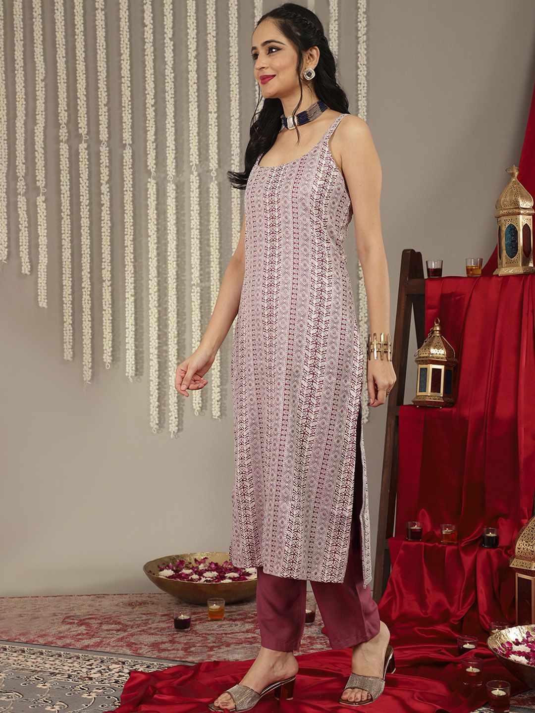 Dhiyona VA Women'sEmbroidered Regular Kurta With Trousers & Dupatta