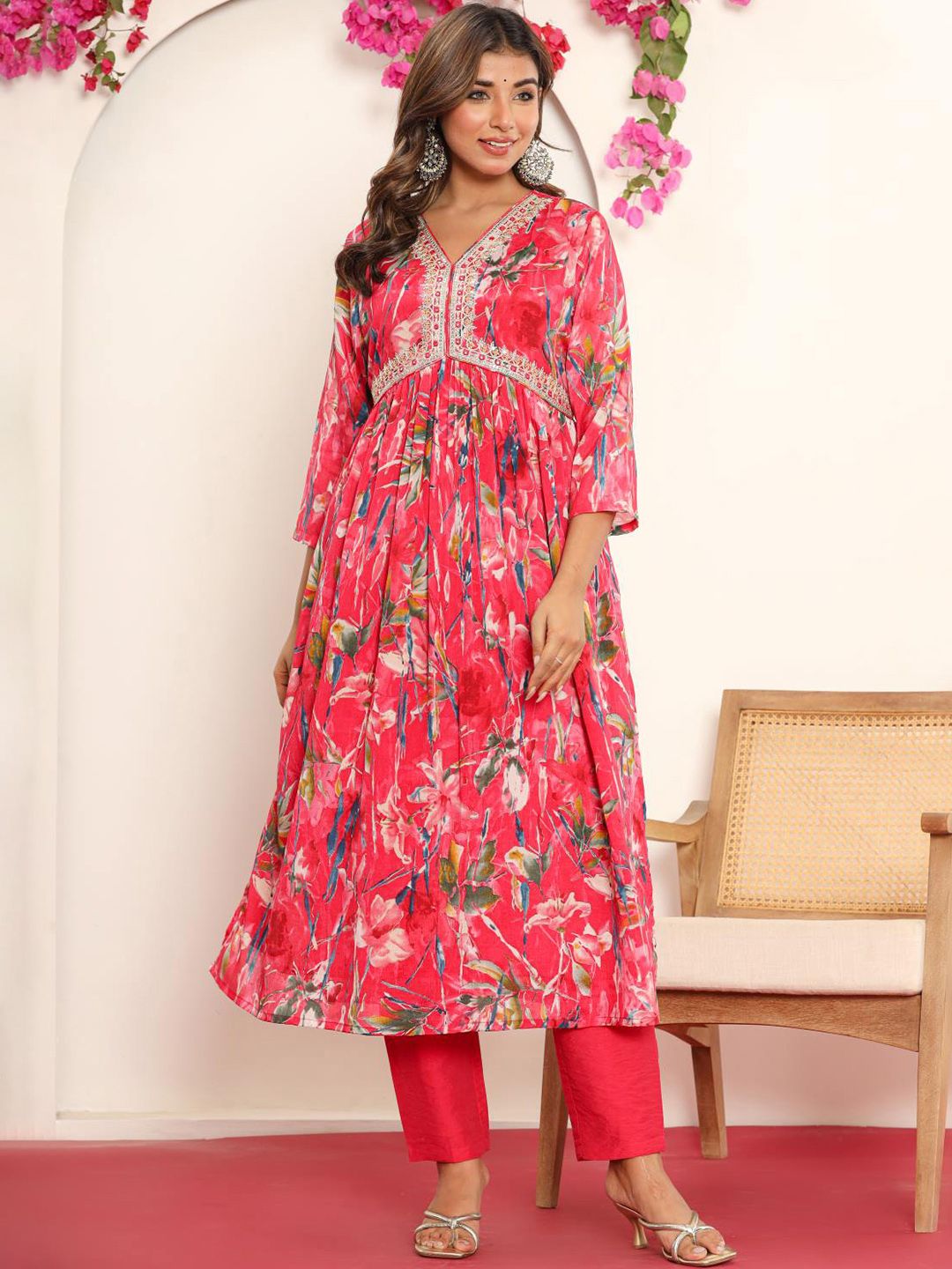 Dhiyona VA Women'sPink Gotta Patti Floral Embroidered V- Neck Empire Kurta With Trousers & Dupatta