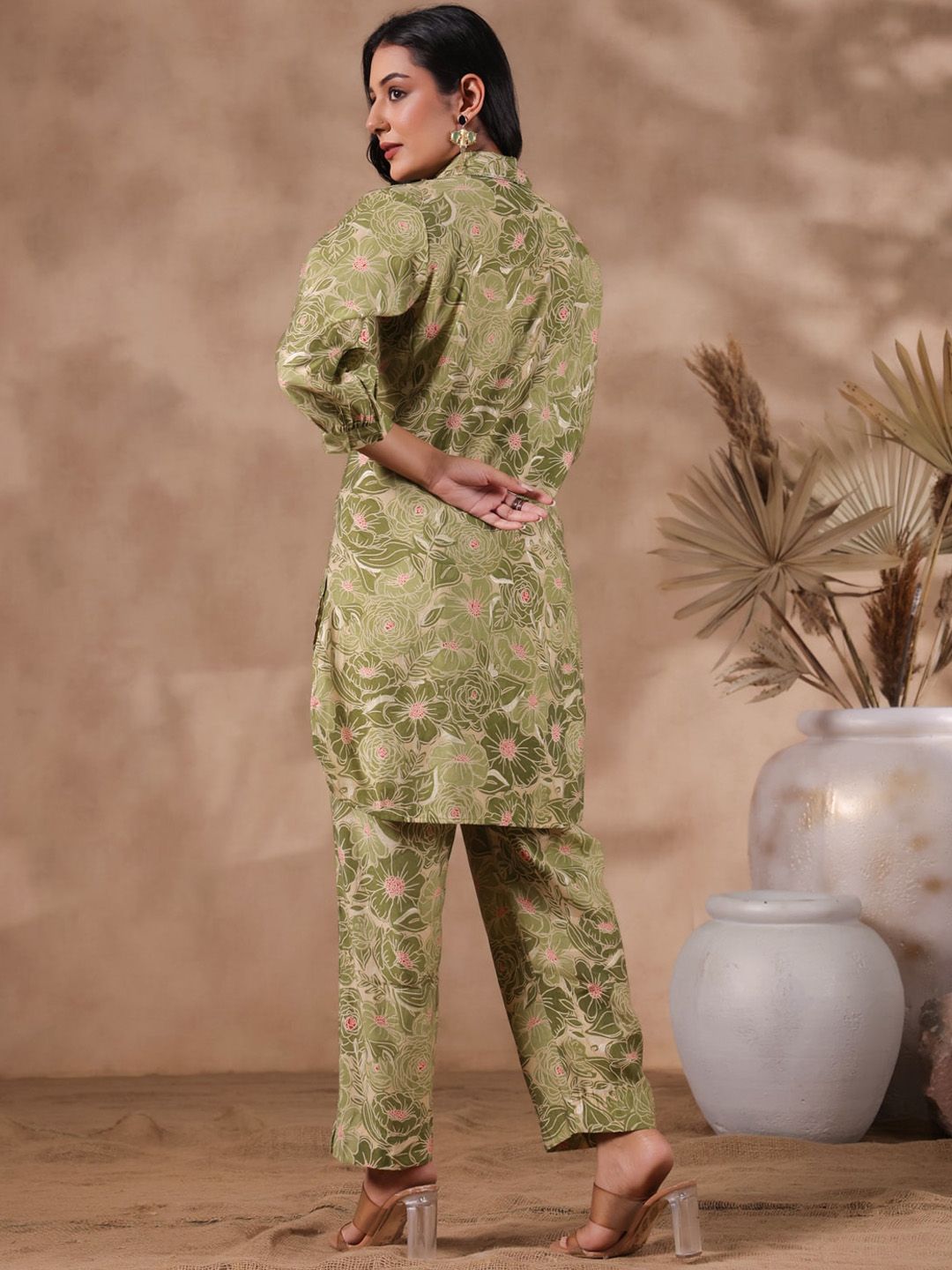 Dhiyona IS Women's Floral Printed Shirt Collar Puff Sleeve Beads and Stones Silk Blend Kurta Set