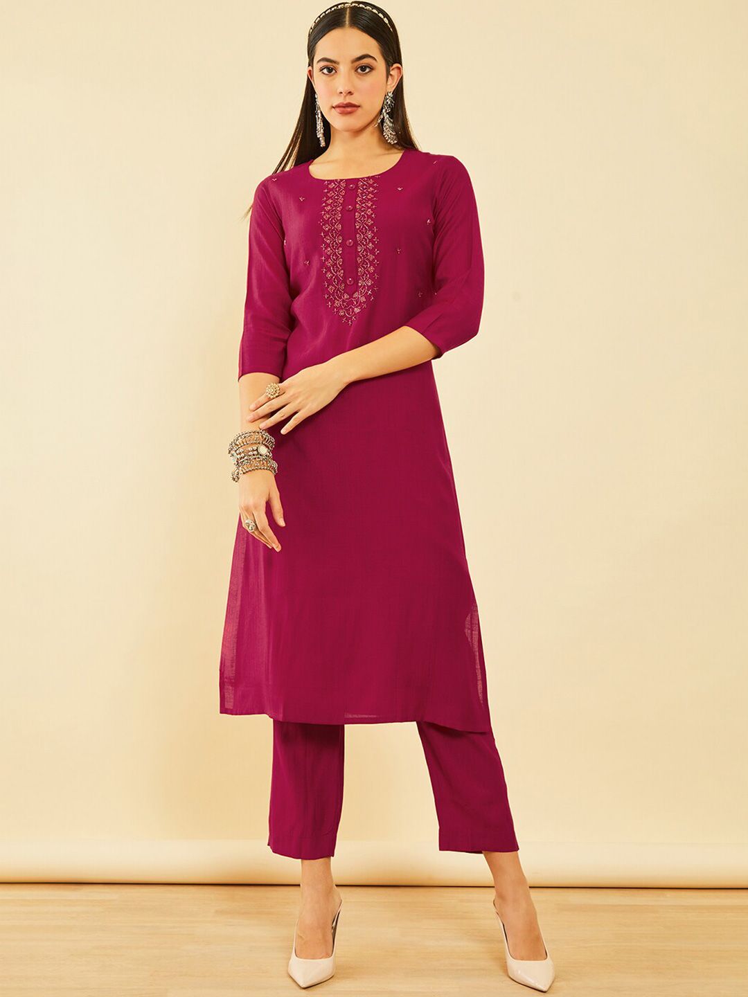 Dhiyona SO Women's Ethnic Motifs Yoke Design Regular Kurta with Trousers