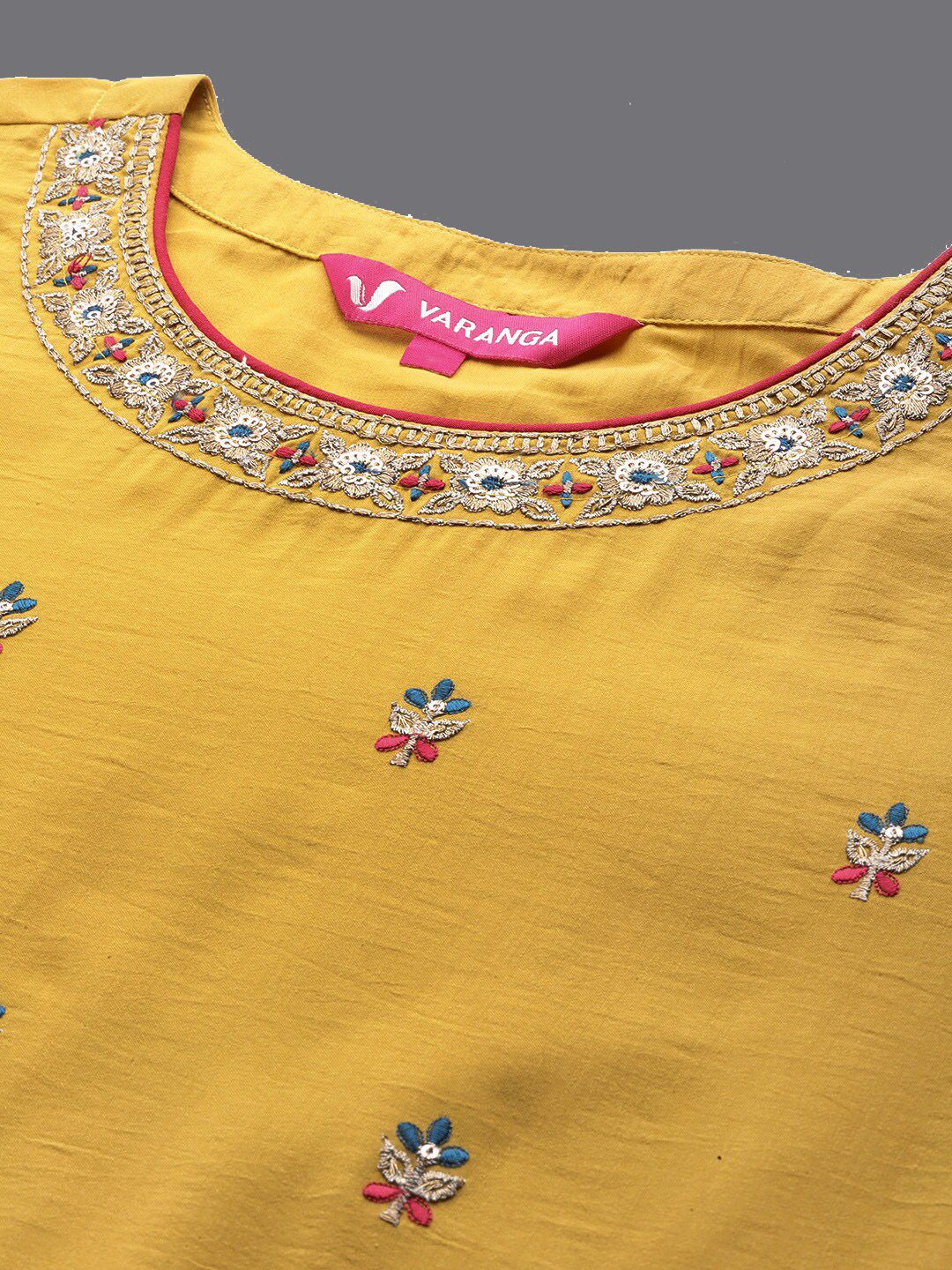 Dhiyona VA Women'sRound Neck Ethnic Motifs Embroidered Regular Kurta with Trousers & With Dupatta