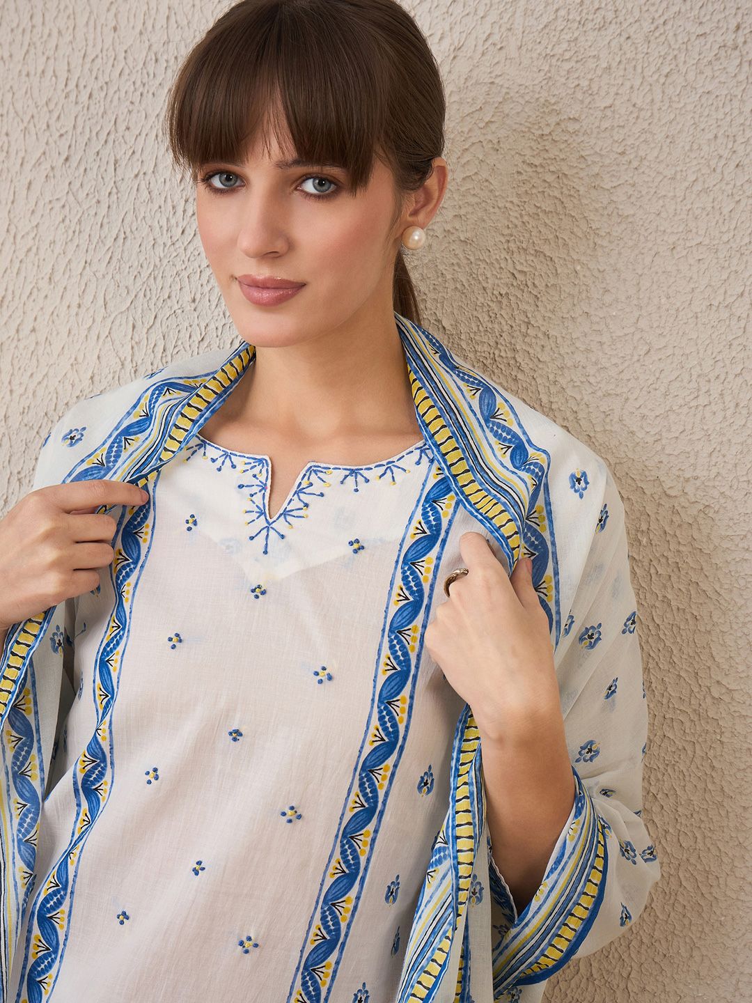 Dhiyona IE Floral Printed Pure Cotton Straight Kurta With Trousers & Dupatta