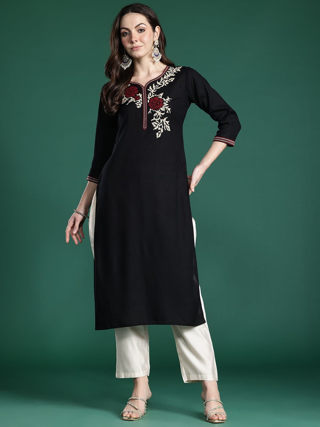 Dhiyona IE Floral Embroidered Thread Work Kurta