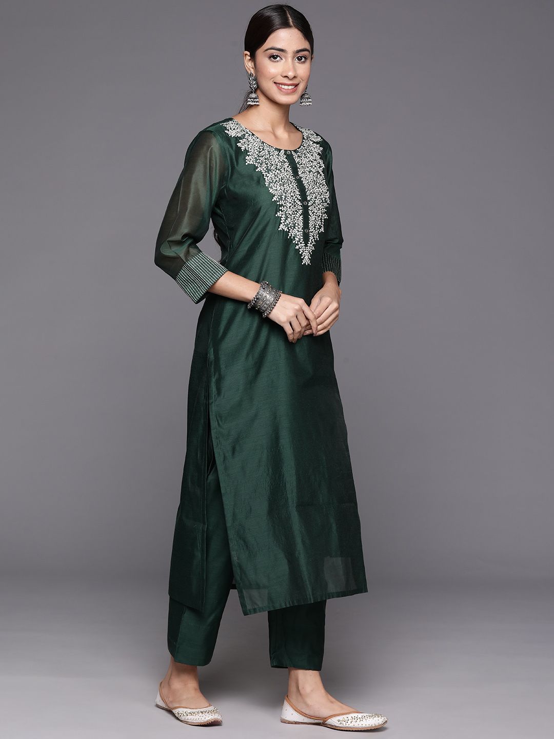 Dhiyona VA Women'sFloral Embroidered Regular Chanderi Silk Zari Kurta with Trousers & Dupatta
