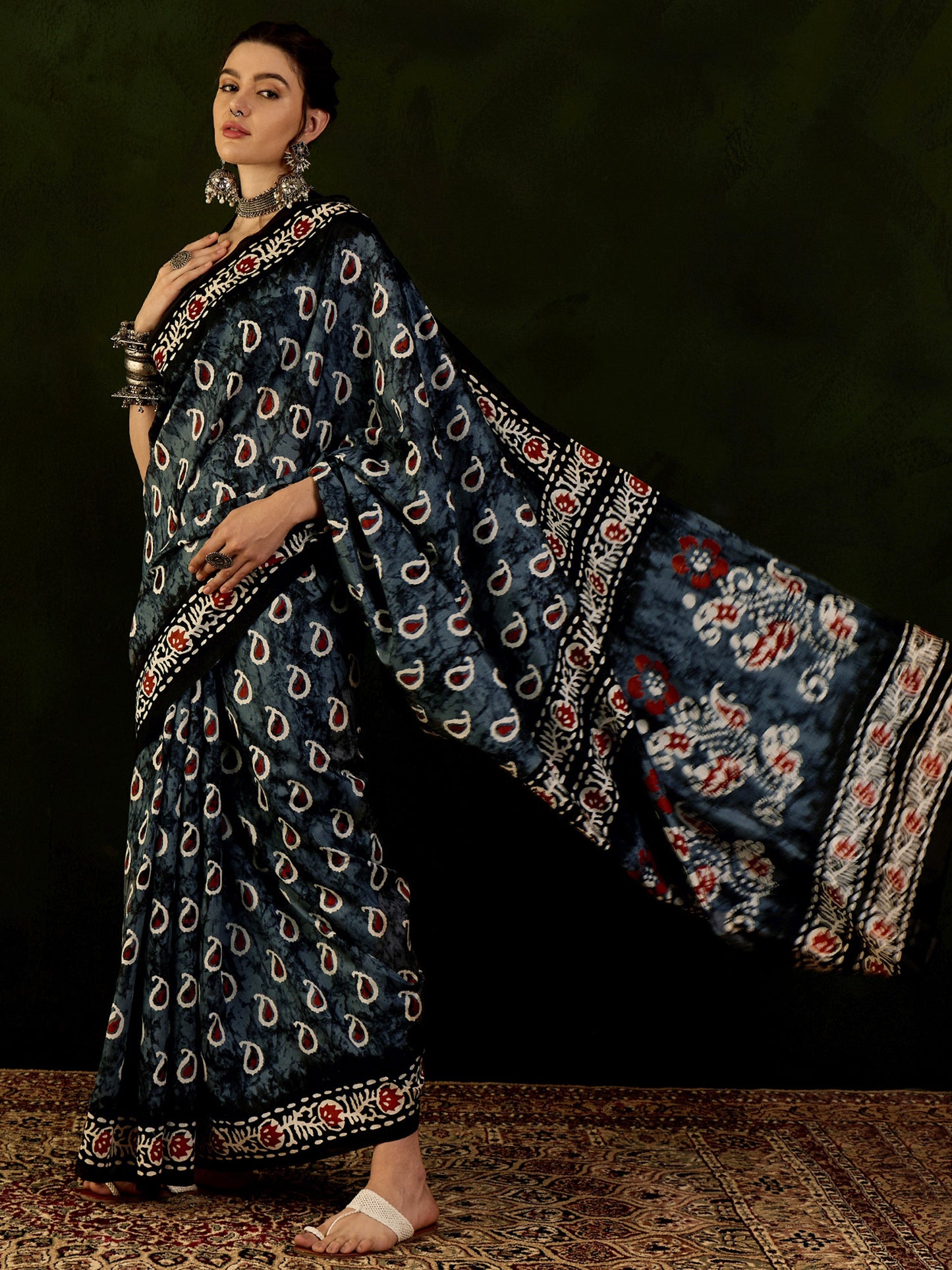Women's Bhagalpuri Silk Grey Printed Designer Saree With Blouse Piece