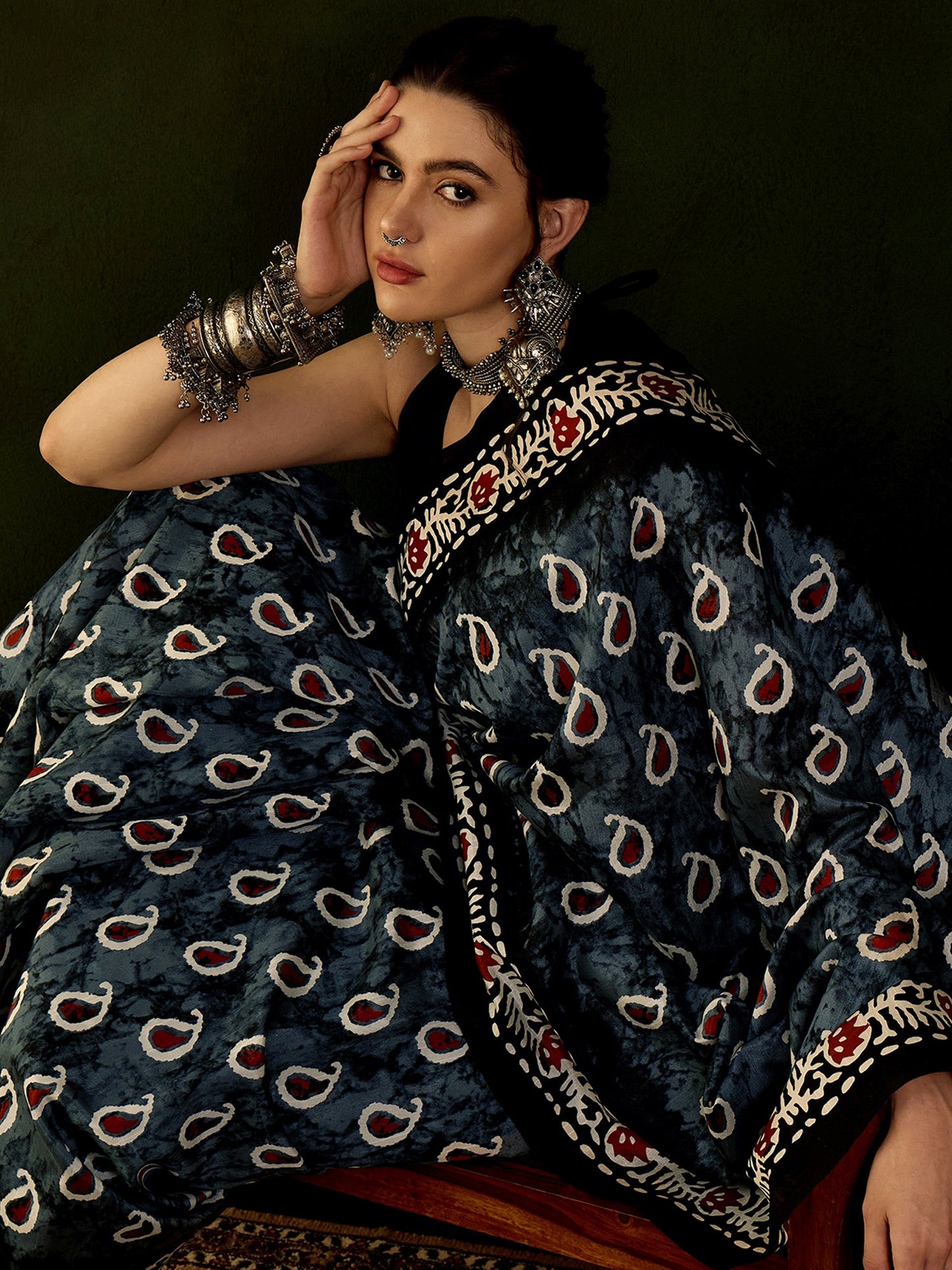 Women's Bhagalpuri Silk Grey Printed Designer Saree With Blouse Piece