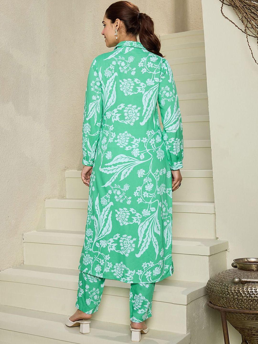 Dhiyona IE Floral Printed Shirt Collar Kurta With Trousers