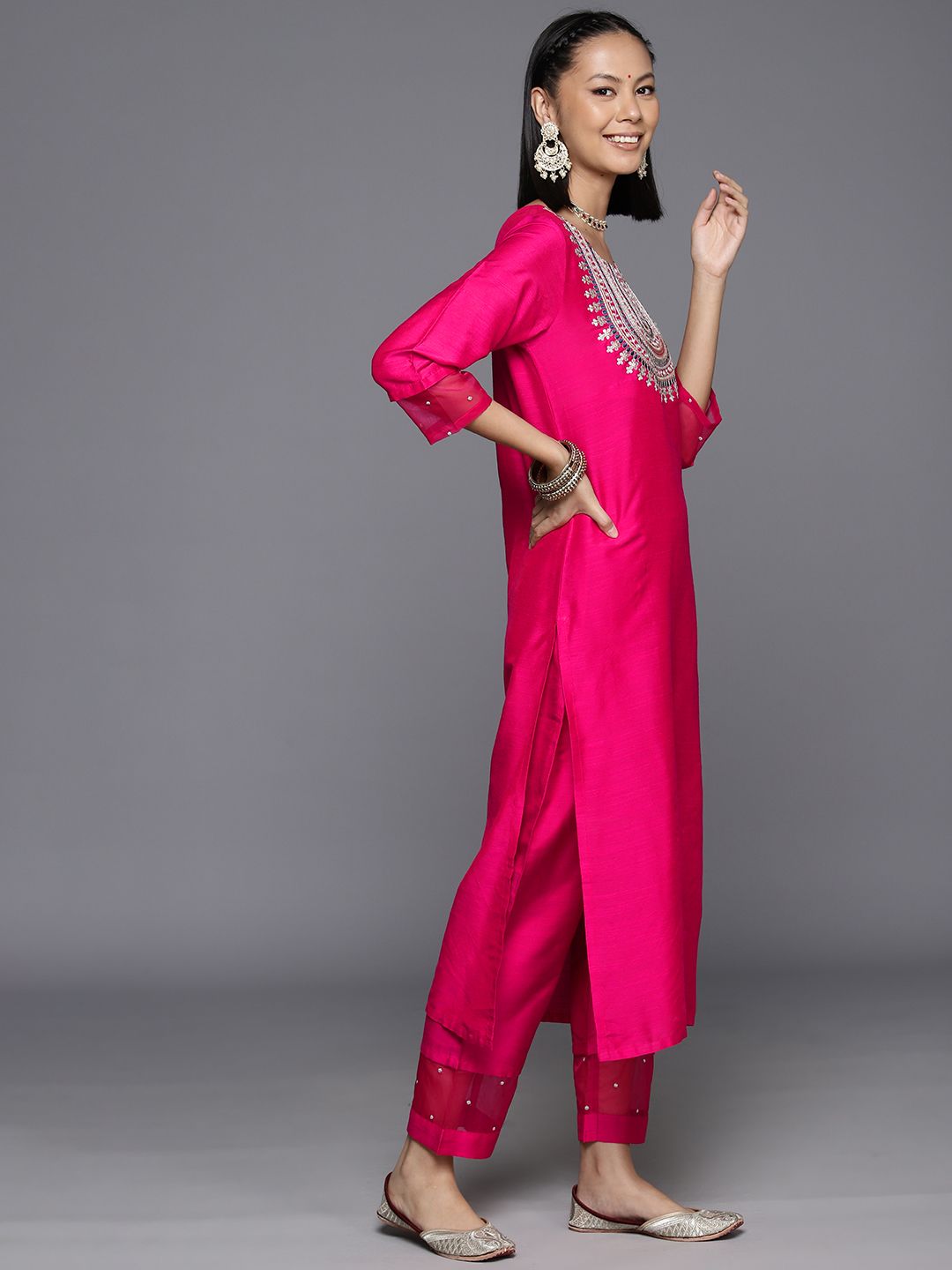 Dhiyona VA Women's Yoke Design Regular Sequinned Kurta with Trousers & With Dupatta