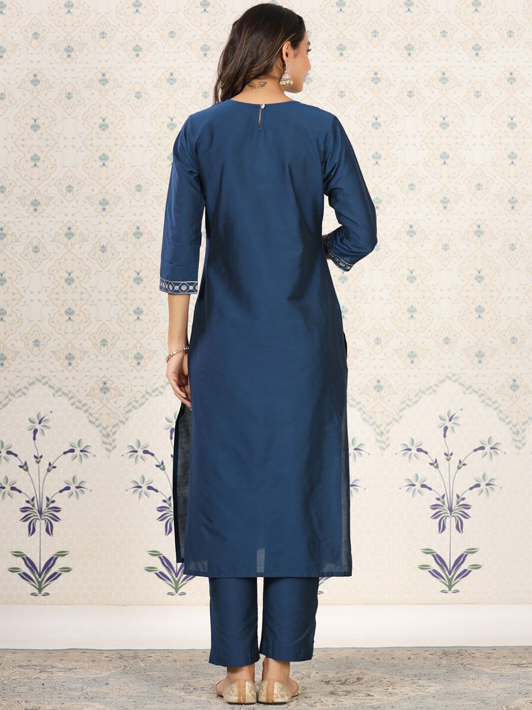 Dhiyona OD Floral Embroidered Yoke Mirror Work Straight Kurta with Trousers