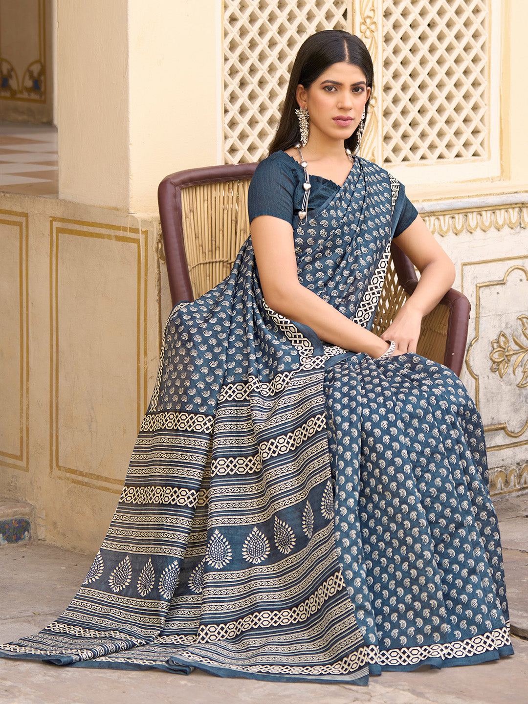 Women's Bhagalpuri Silk Grey Printed Designer Saree With Blouse Piece
