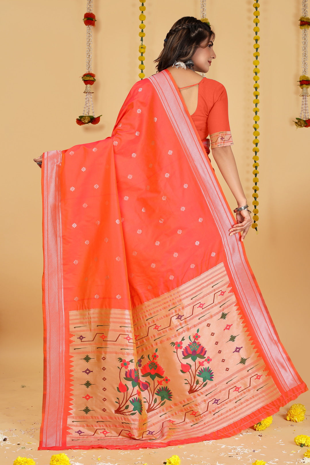 Dhiyona GR Women's Mastani Peachy Pink Zari Paithani Silk Saree