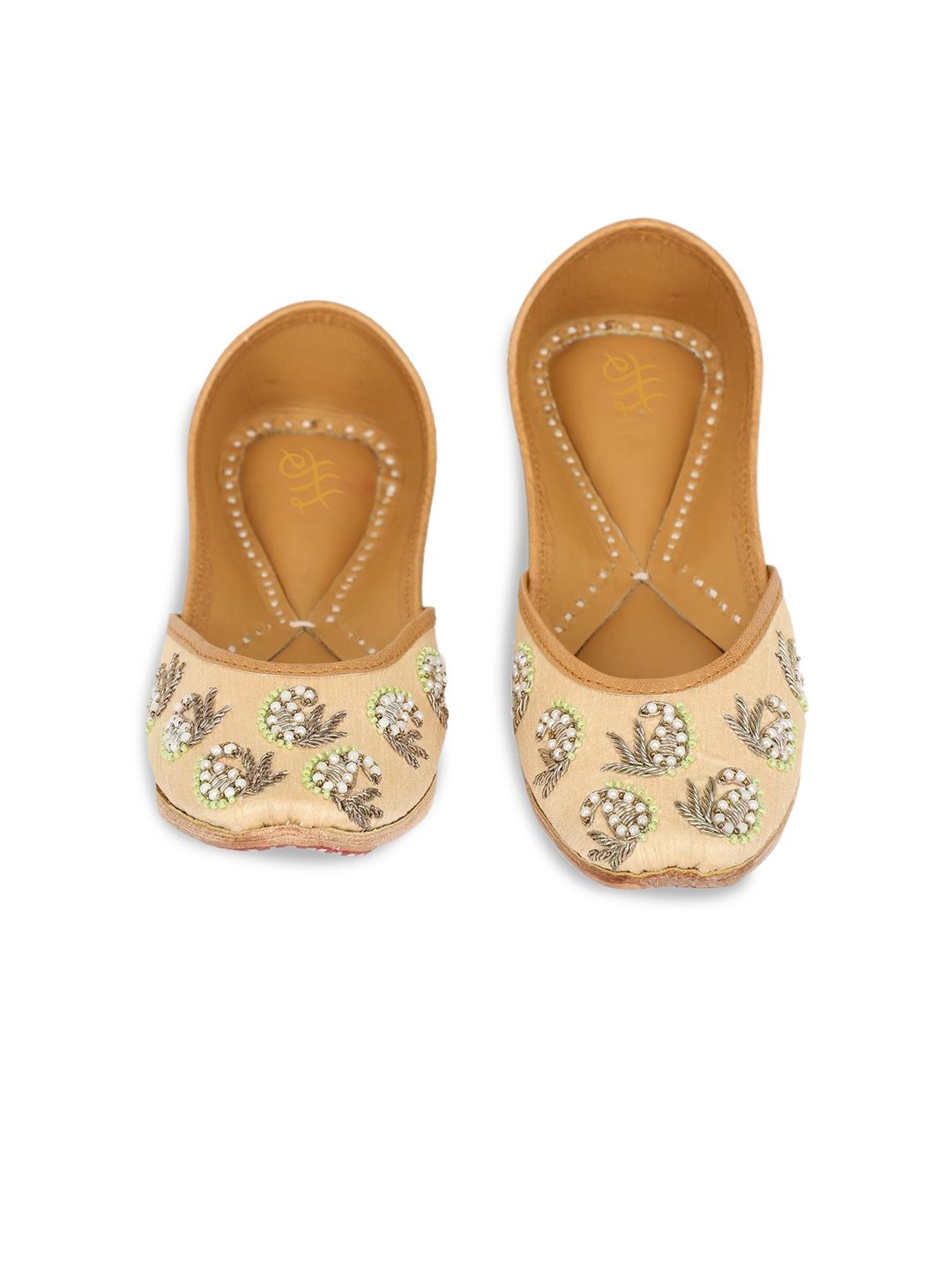 Dhiyona HOP Embroidered Ethnic Mojaris