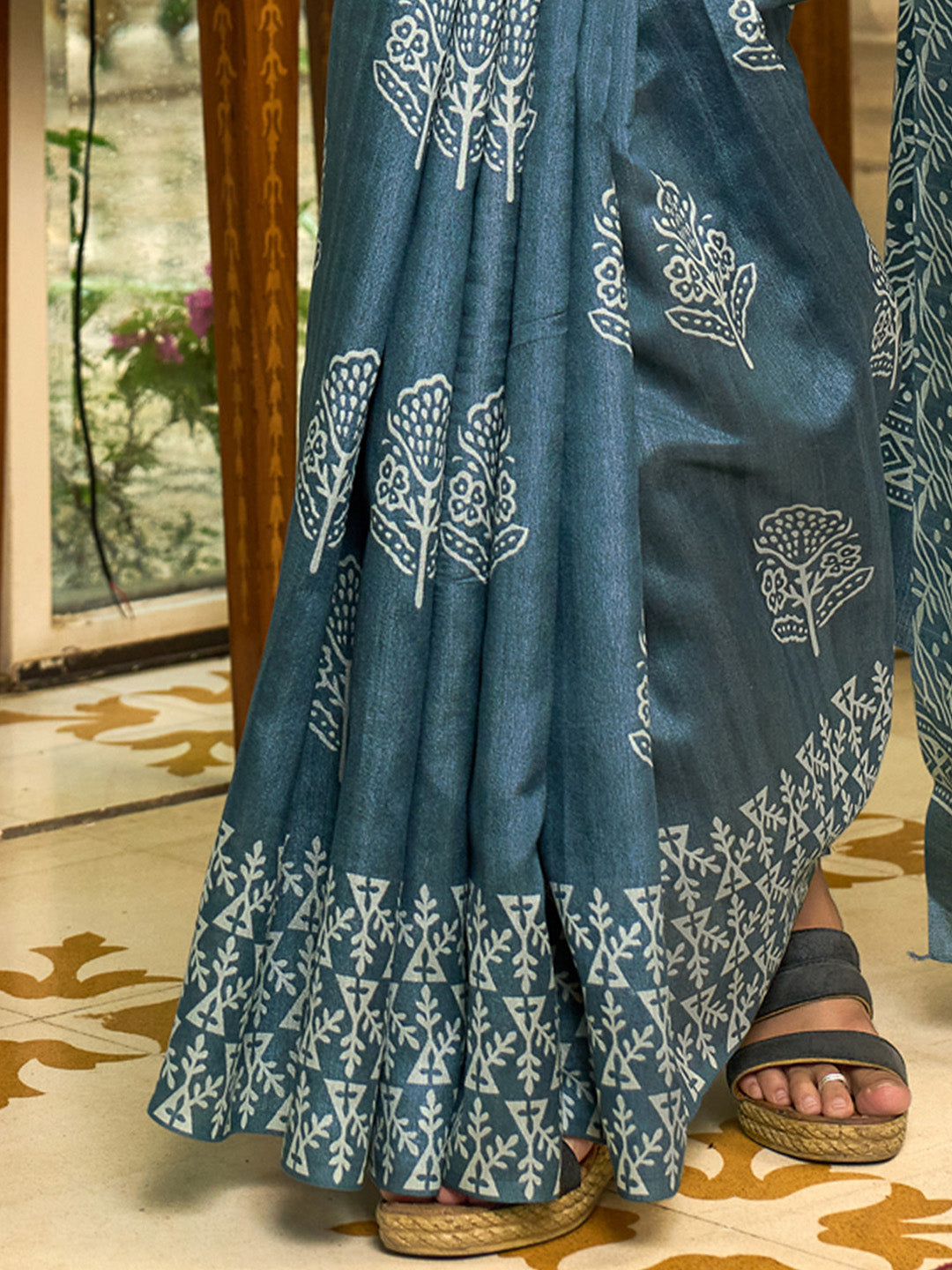 Women's Bhagalpuri Silk Grey Printed Designer Saree With Blouse Piece