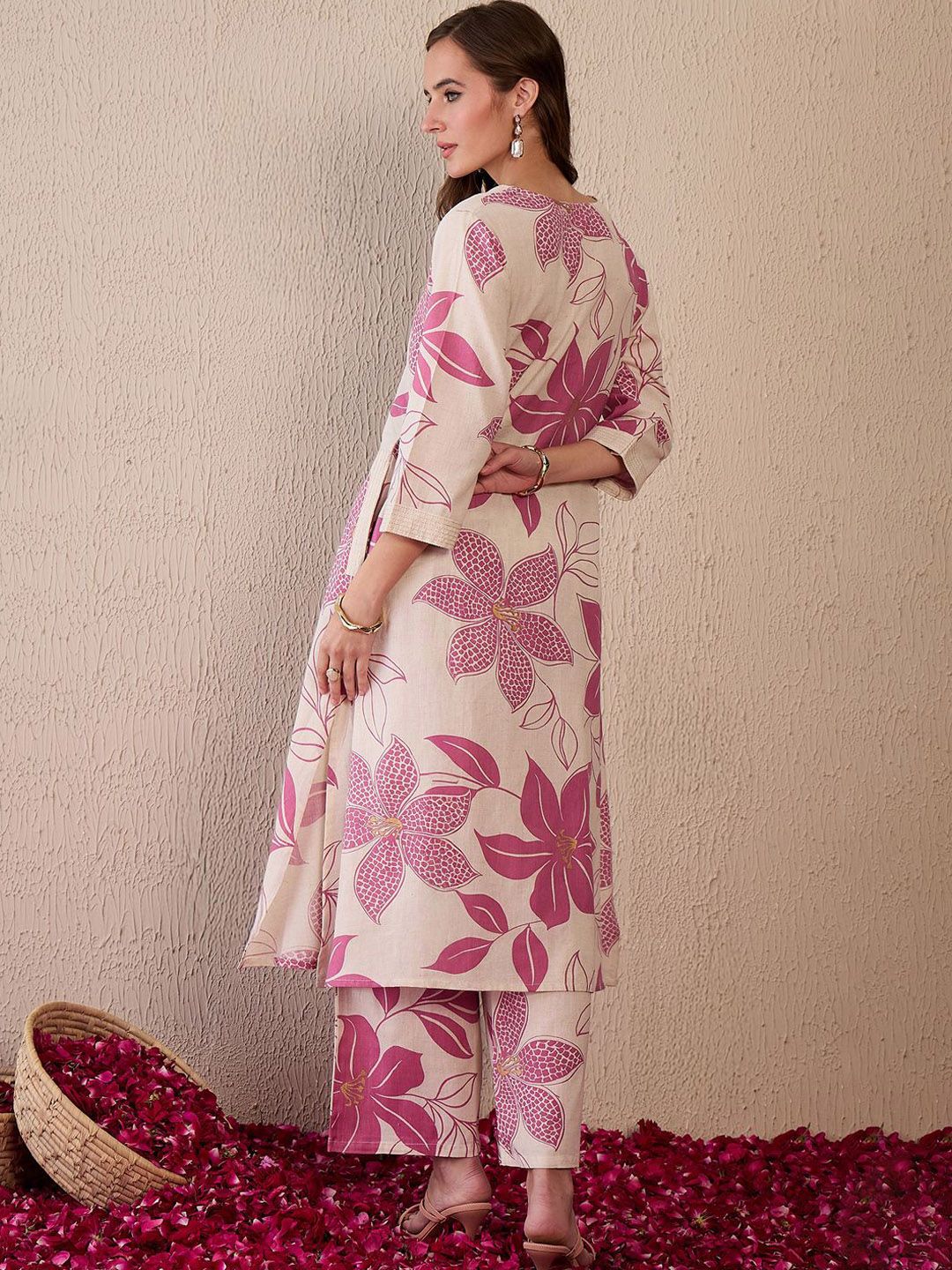 Dhiyona IE Women Floral Printed Regular Pure Cotton Kurta with Palazzos