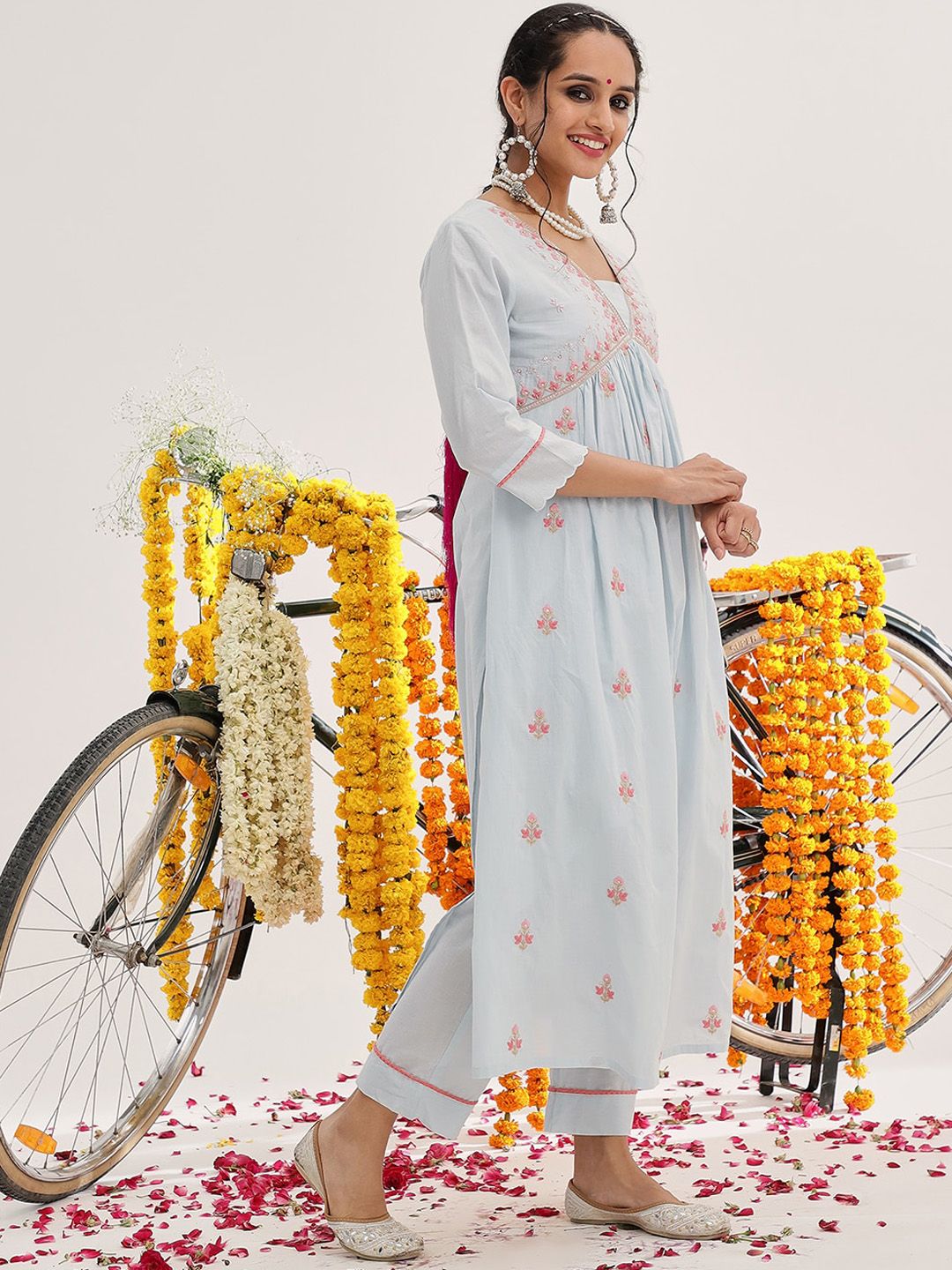 Dhiyona VA Women'sFloral Embroidered Empire Sequinned Pure Cotton Kurta & Trousers With Dupatta