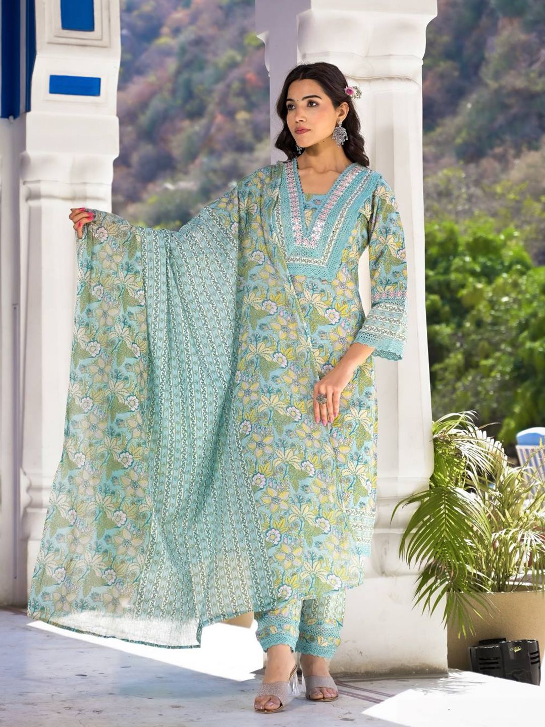 Dhiyona VA Women'sFloral Printed Regular Mirror Work Pure Cotton Kurta With Trouser & Dupatta