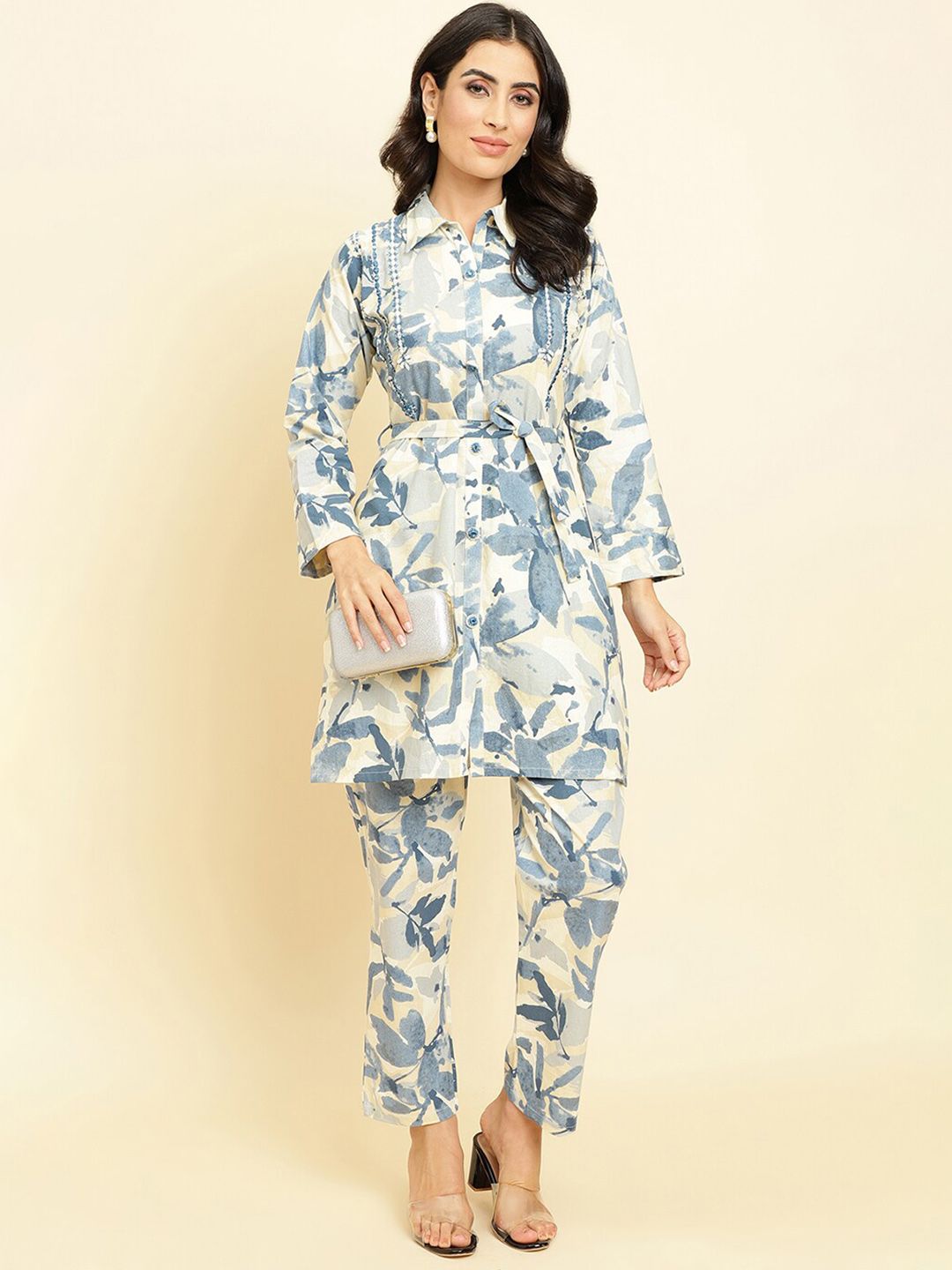 Dhiyona VA Women'sFloral Printed Thread Work Shirt Collar Kurta With Trousers