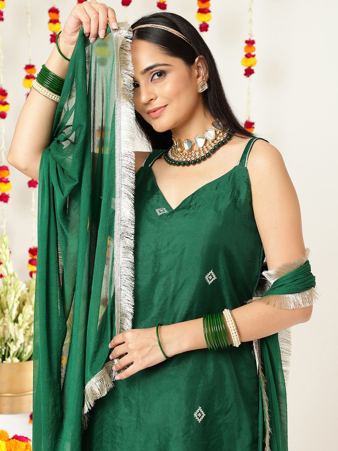 Dhiyona VA Women'sEthnic Motifs Embroidered Sleeveless Kurta & Sharara With Dupatta
