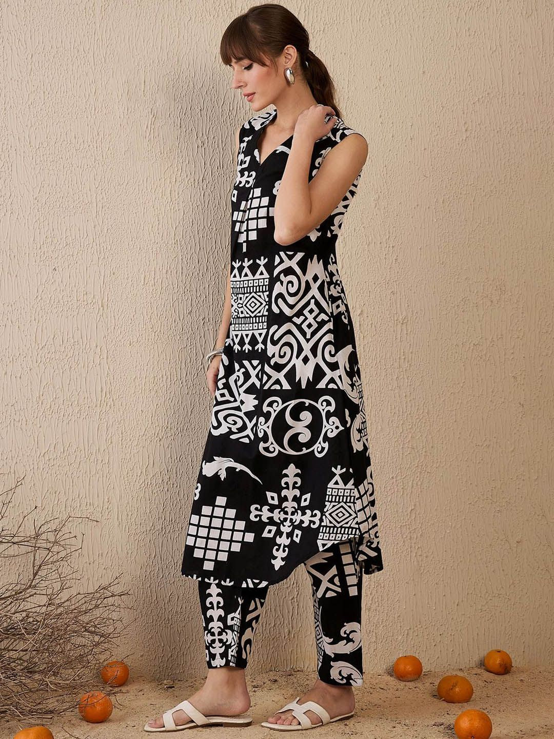 Dhiyona IE Women Printed Regular Pure Cotton Kurta with Trousers