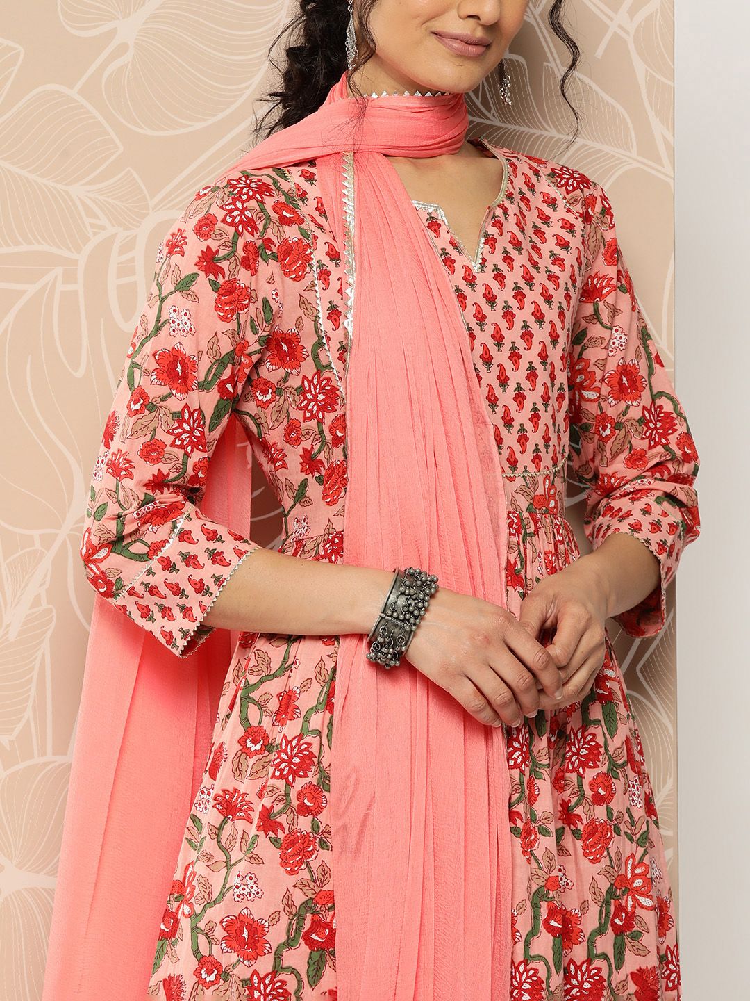 Dhiyona VA Women'sFloral Printed Empire Gotta Patti Pure Cotton Kurta With Trousers & Dupatta