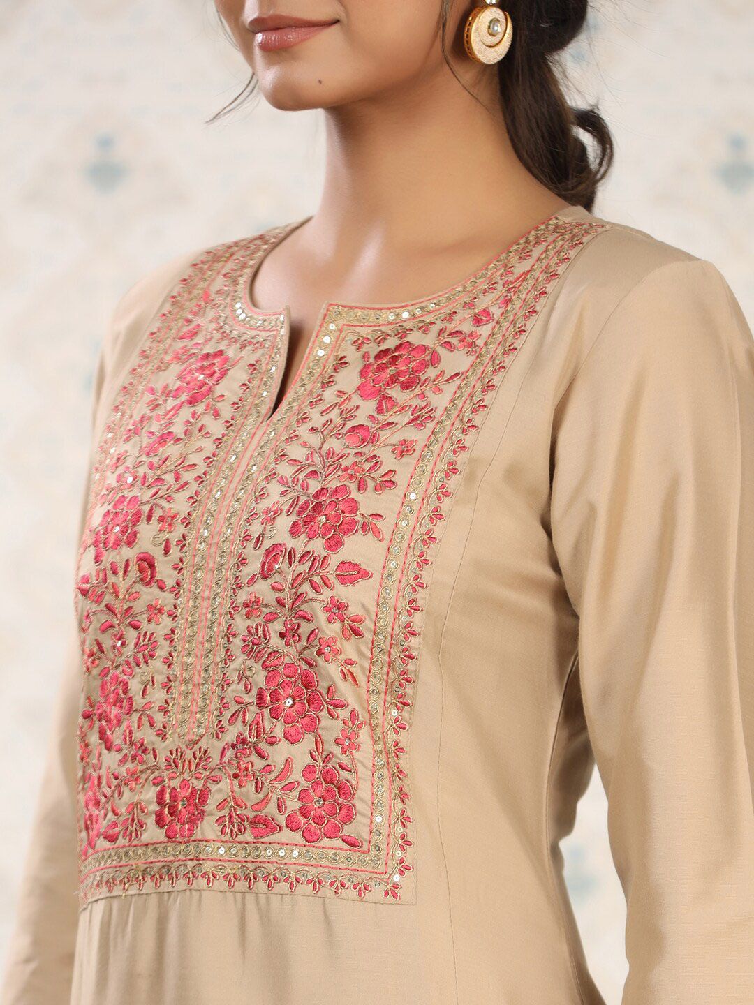 Dhiyona OD Embroidered Kurta with Trousers