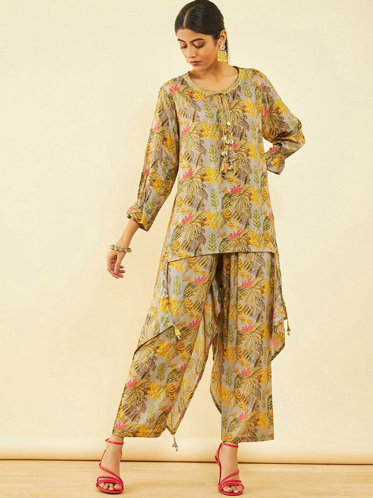 Dhiyona SO Women's Floral Printed Tie Up Neck Sequinned Kurta with Trousers