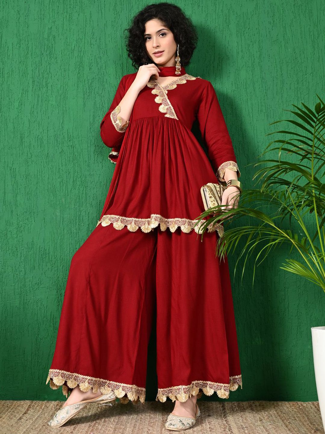 Dhiyona SN Women's Lace Detail V-Neck Pleated Anarkali Kurta With Trouser & Dupatta