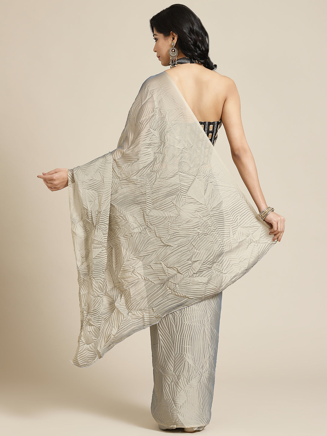 Women's Georgette Grey Solid Belted Sarees With Blouse Piece