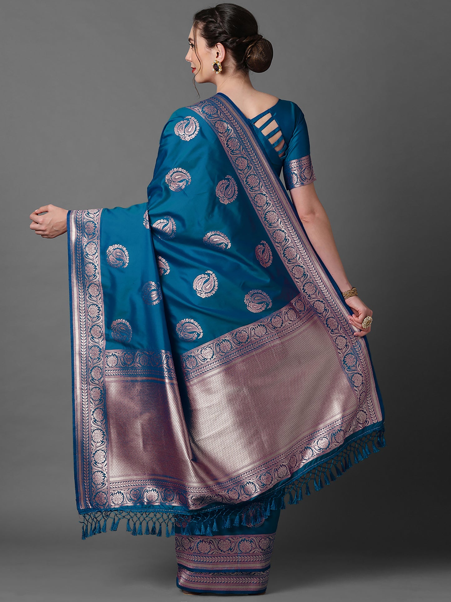 Women's Silk Blend Blue Woven Design Celebrity Saree With Blouse Piece