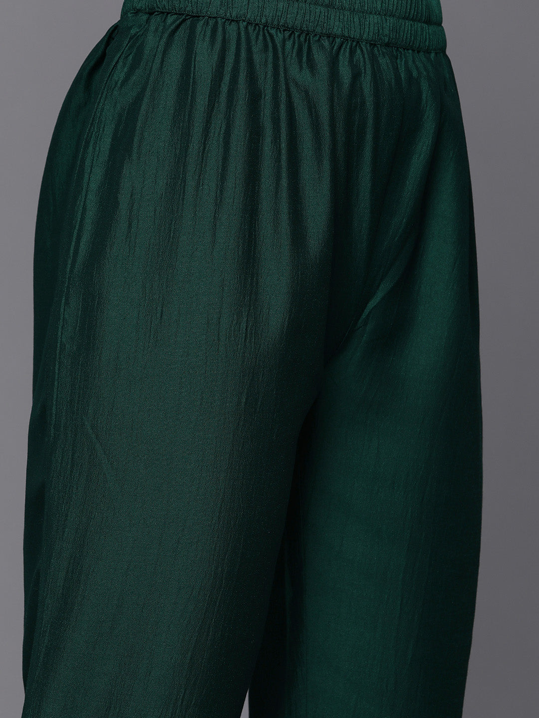 Dhiyona VR Women's Green Embroidered Kurta Paired With Tonal Trouser And Dupatta