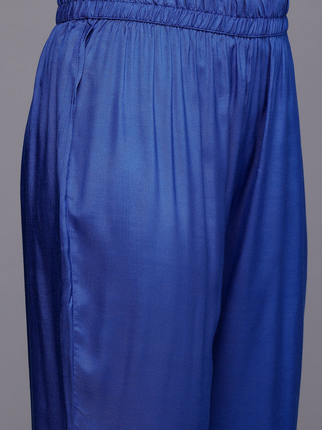 Dhiyona VR Women's Navy Blue Bandhani Zari Emboridered Kurta Set With Dupatta